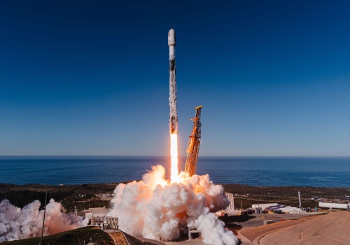 Gwiezdne Wojny stają się faktem. SpaceX i 11 innych firm zbuduje orbitalną tarczę dla USA