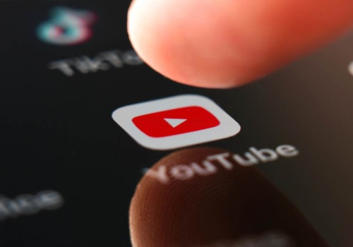 YouTube w końcu się ugiął. Funkcja, za którą trzeba było płacić, trafia do wszystkich