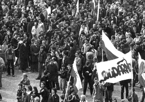 Kartka z historii: 1 maja 1983 w Nowej Hucie – demonstracje, starcia z ZOMO i śmierć Ryszarda Smagura