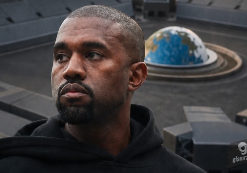 Kanye West buduje w Albanii tymczasowy stadion, żeby zagrać tam koncert