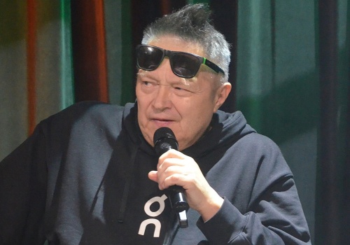 Muniek Staszczyk wciąż mierzy się z konsekwencjami udaru. 