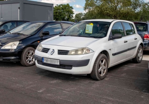 Tanie auto używane za kilka tysięcy złotych – jak wybrać i czego unikać