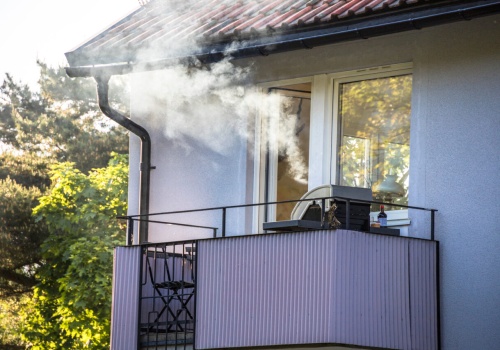 Czy można grillować na balkonie? Prawo nie jest oczywiste