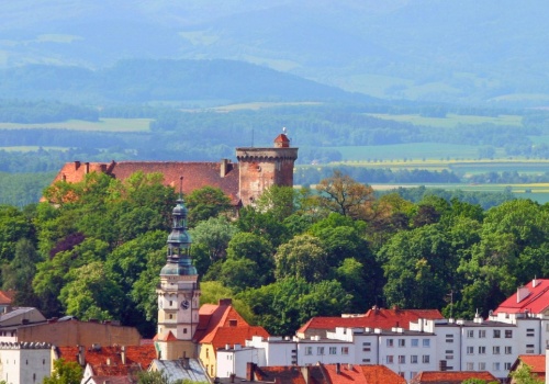 Przez 600 lat był symbolem władzy. Znajdziesz w nim unikatowe schody