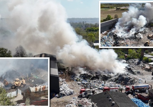Gigantyczny pożar śmieci pod Warszawą. Wysypisko płonie już drugi raz w tym roku