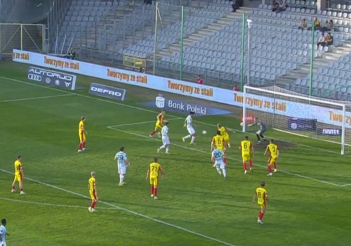 Dwa gole w ważnym meczu o utrzymanie w Ekstraklasie. Jak odpowie Legia?