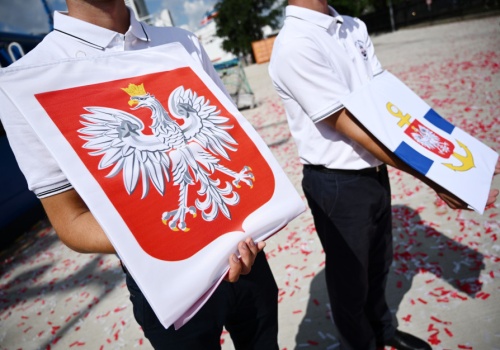 Biało-czerwona flota nie istnieje. Nawet Lech Kaczyński pływa pod obcą banderą