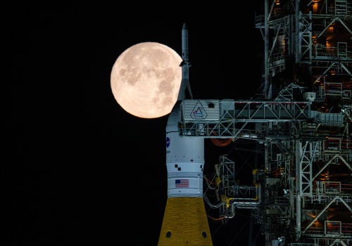 Pół wieku w poczekalni. Dlaczego rekord Apollo 13 tak długo czekał na pobicie?