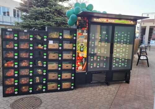 Kup pan marchewkę… o północy. Rolnicy spod Warszawy robią furorę