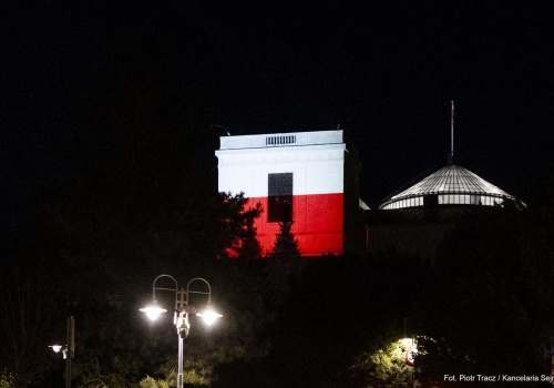 2 maja. Dzień Flagi Rzeczypospolitej Polskiej. Dzień Polonii i Polaków za Granicą