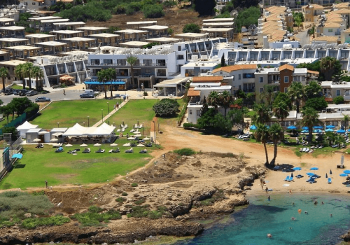 Cypr kusi słońcem 🌊☀️ Tydzień z all inclusive w hotelu przy plaży za 2266 PLN 😍