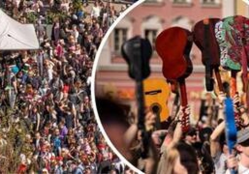 7649 gitar na Rynku. Zobaczcie, jak w tym roku próbowaliśmy pobić Gitarowy Rekord Świata