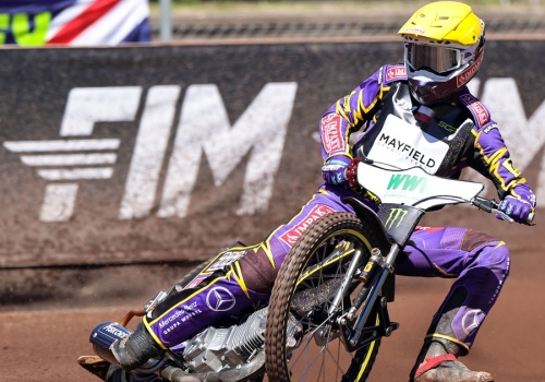 Ogromna niespodzianka podczas GP Niemiec. Podium Bartosza Zmarzlika, wygrał inny Polak