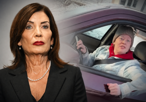 Agent ICE, który zastrzelił Renee Good, przeniesiony do Nowego Jorku? Gubernator żąda wyjaśnień