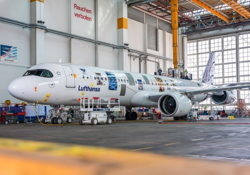 LH: Pracownicy zaprojektowali specjalne malowanie A321neo