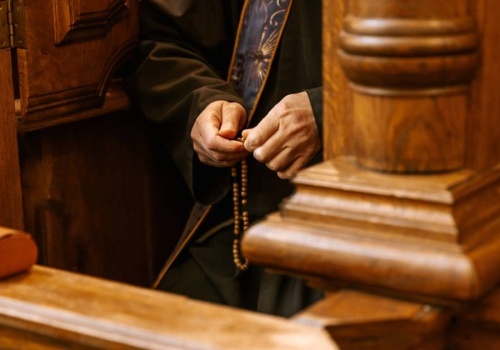 Długo nie byłeś u spowiedzi? To jedno zdanie odstresuje cię przy konfesjonale