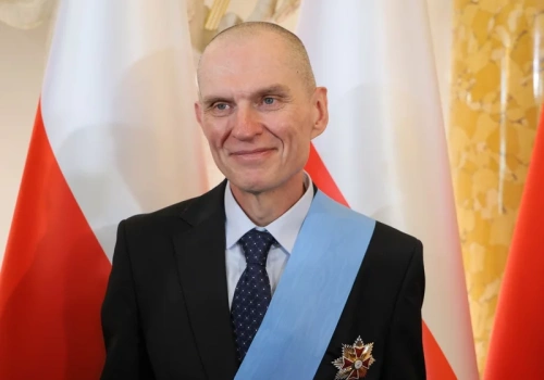 Andrzej Poczobut odebrał order od prezydenta Nawrockiego. Otrzymał długie oklaski
