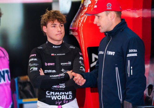 Niemcy wychowali mistrzów F1 i Kubicę. Teraz chwalą młodego Polaka
