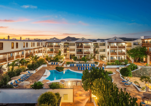 Wczasy na Wyspach Kanaryjskich 🌋🌊 7 nocy w hotelu z wyżywieniem na Lanzarote za 2399 PLN 😎