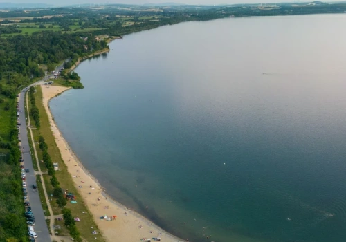 To wcale nie Bałtyk, a jezioro. Znajdziesz je tuż przy granicy z Polską