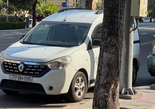 W Baku spotkaliśmy Renault, ale ani śladu Peugeot 405