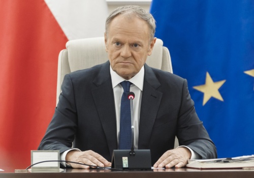 4353 zł dla każdego, dochody bez znaczenia. Wypłaty ruszają 4 maja