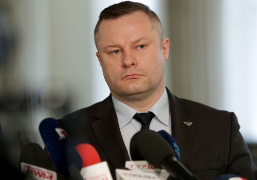 Kosiniak z Kamyszem chcą wpisać do Konstytucji miłość do Eurokołchozu