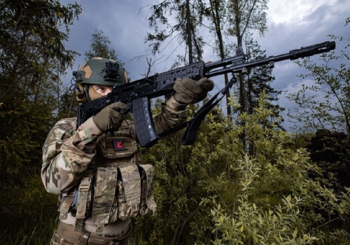 Pierwsza duża dostawa karabinków szturmowych AK-12 dla rosyjskiej armii