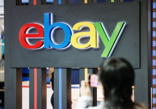 To może być realny konkurent dla Amazona. Głośno o ofercie dużego przejęcia w e-commerce