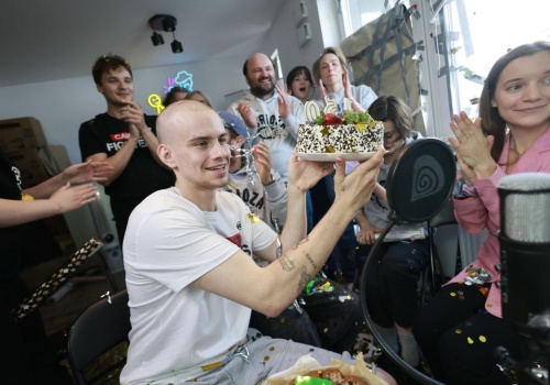 Rekordowy stream i wielkie pieniądze. Ile zarobił Łatwogang?