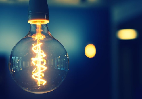 Rosną rachunki za prąd, ale firmy nadal nie kontrolują zużycia energii