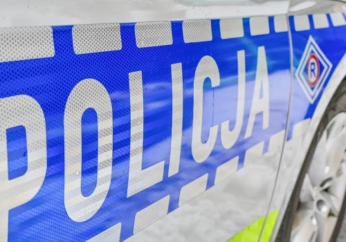 Tragedia podczas interwencji policji. Mężczyzna spadł z trzeciego piętra