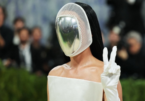 Katy Perry w dziwacznej masce na Met Gali 2026. Gdy ją zdjęła, wszyscy patrzyli tylko na jej ząb