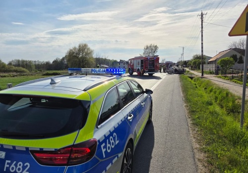 Wypadek w gminie Sokolniki, dwie osoby trafiły do szpitala
