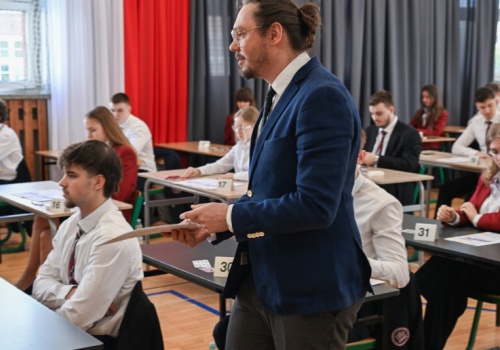 Matura z matematyki 2026. Kluczowa dla przyszłych lekarzy – ile trzeba zdobyć punktów?