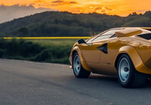 Złoto pod białym lakierem. Ktoś prawie zniszczył jedyne takie Lamborghini na świecie