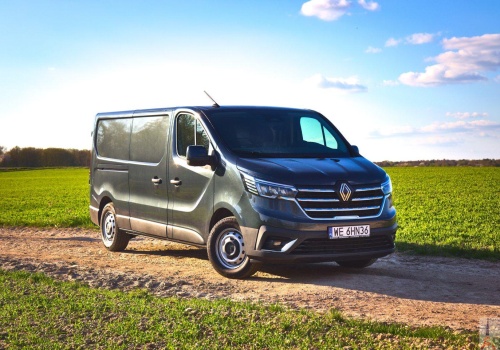 Test: Renault Trafic III Furgon – wyjątkowo komfortowy wół roboczy
