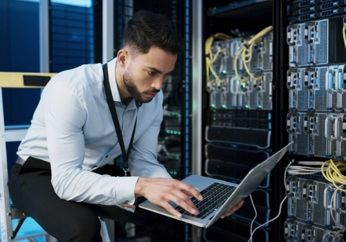 Szansa dla startupów z sektora cyberbezpieczeństwa. PARP uruchamia program „Start-ups Are Us”