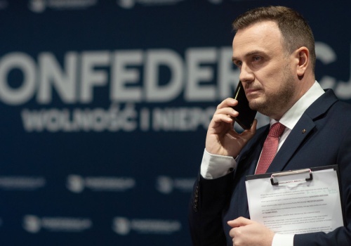 Zmiany w Konstytucji? Oczywiście że tak! Natomiast musimy być realistami.
