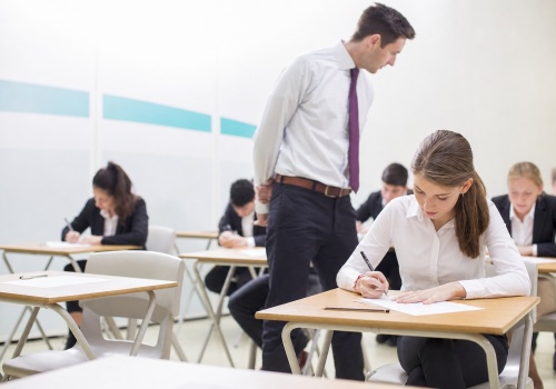 Matura 2026 – dzień drugi. We wtorek abiturienci mierzyli się z matematyką. CKE opublikowała po południu arkusz egzaminacyjny