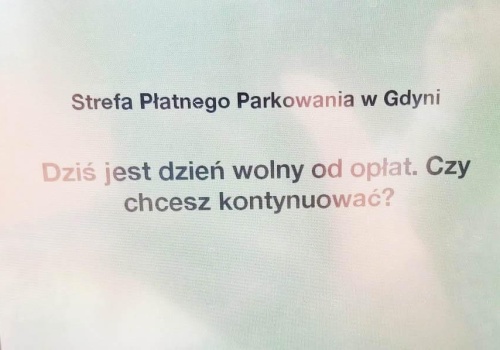 Skandal w Gdyni. Parkomat pokazuje „dzień bez opłat”, miasto i tak żąda kasy!