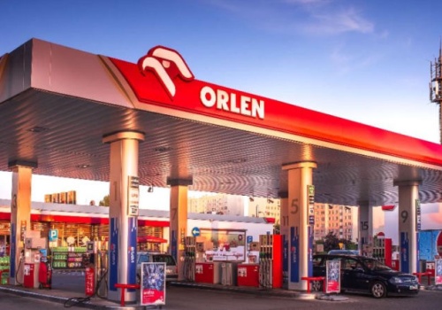 Rekord Orlenu. Polski gigant wyprzedził Gazprom i goni molochy Putina