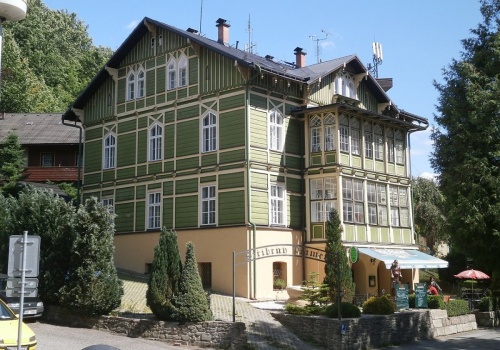 Skarb Karkonoszy, który pokochali kuracjusze. Uzdrowisko tuż przy granicy