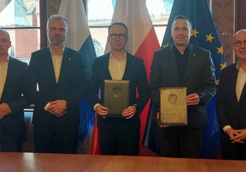 Inkubator przedsiębiorczości w kinie Ognisko. Prezydent Legnicy ma umowę z marszałkiem Dolnego Śląska