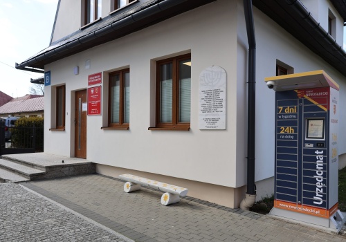 Koniec kolejek? Nowy urzędomat już działa. Dokument odbierzesz jak paczkę