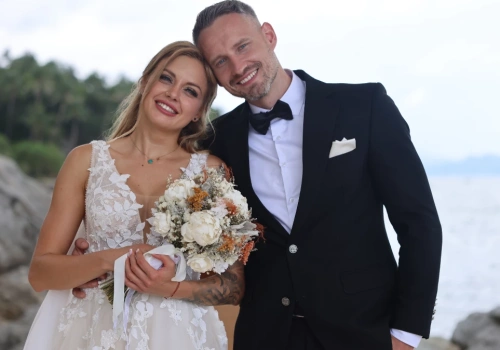 Skok na głęboką wodę: kolejna para nie dotrwała do końca. Kto odpalił flarę?