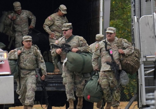 Pentagon analizuje skuteczność rozmieszczenia Gwardii Narodowej w Chicago i innych miastach USA
