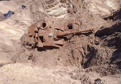 Działo szturmowe StuG III G odkryte przy lotnisku w Nordholz (GALERIA)