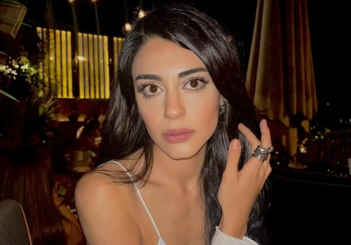 Talya Çelebi. Kim jest aktorka, która podbiła serca Polaków?