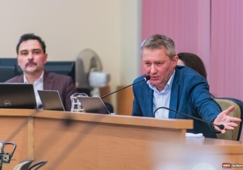 Radny pyta o przyjmowanie glikolu w PSZOK. Problem narasta wraz z rozwojem instalacji solarnych